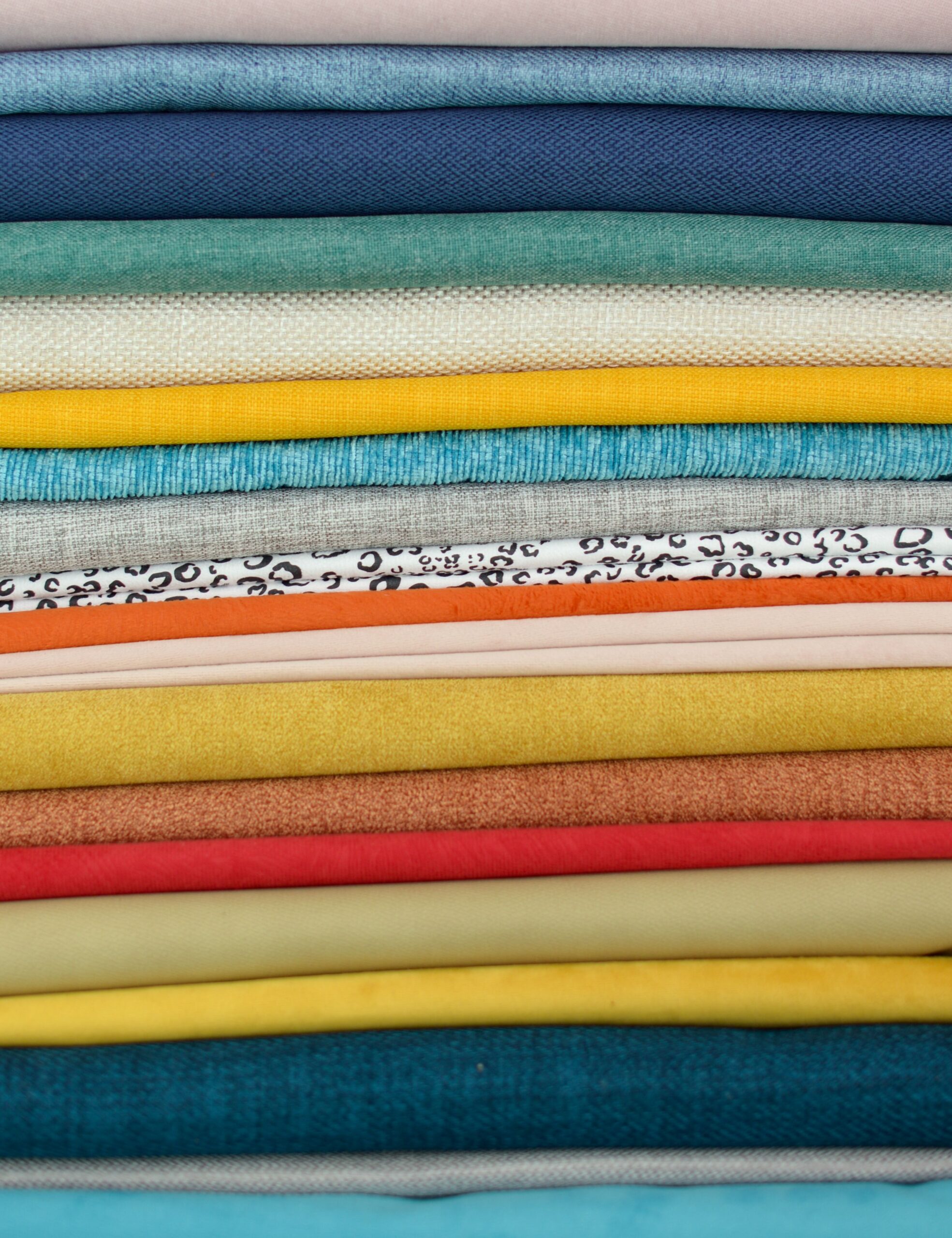 Variedad de colores y texturas en DARATEX